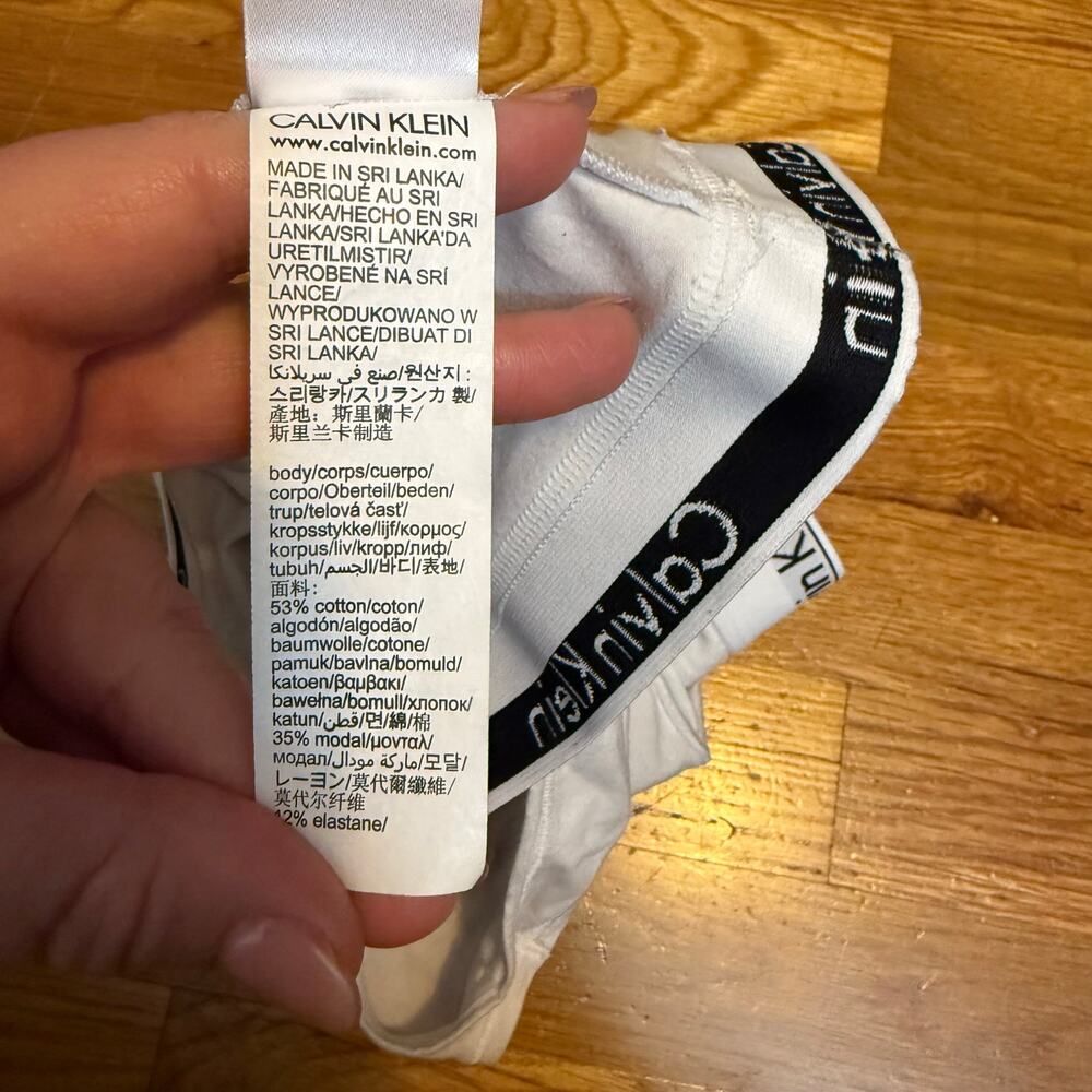 Calvin Klein Women’s 2XL White Racerback Bra Casual Basic Classic Print Retro - Picture 8 of 8